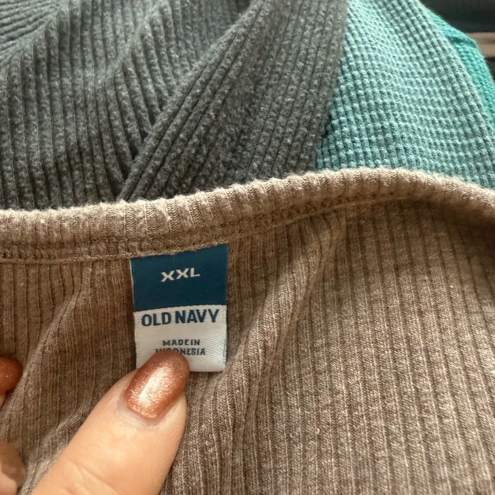 Old Navy Taupe Ribbed Top - Picture 2 of 3